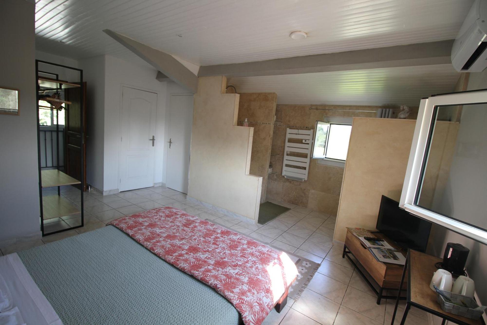 B&B Et Gite D'Ayran Saint-Quentin-la-Poterie Ngoại thất bức ảnh